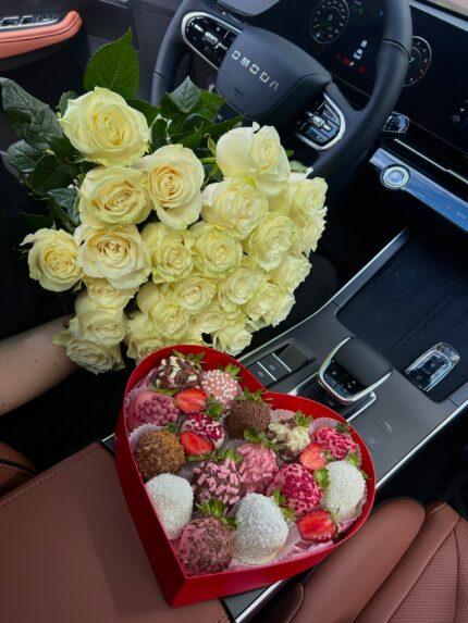 Комбо розы + сердце с клубникой ❤️