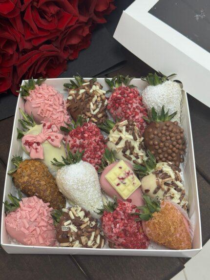 Комбо набор с ажурными розами😍