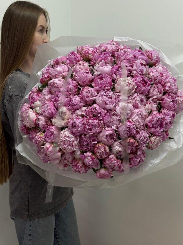 Букет из 81 пиона💗