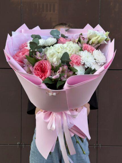 Сезонный сборный букет🌸